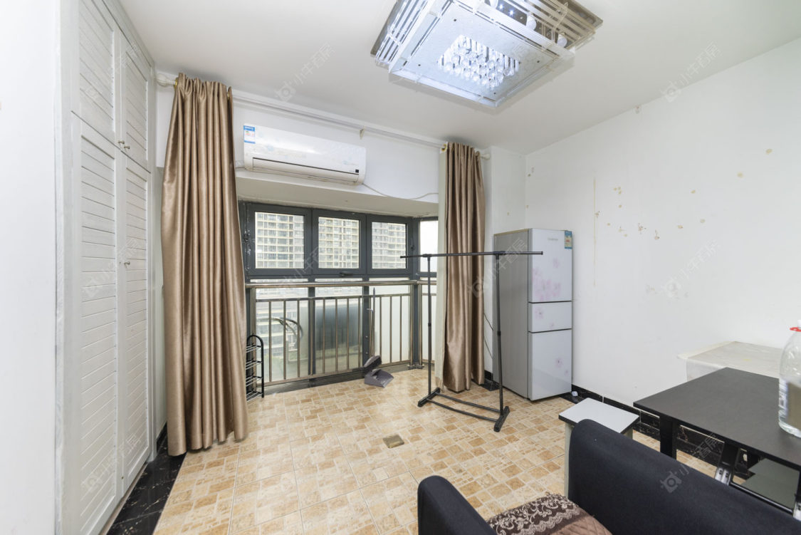 常州亚泰财富中心在售二手房源室内图_小牛看房