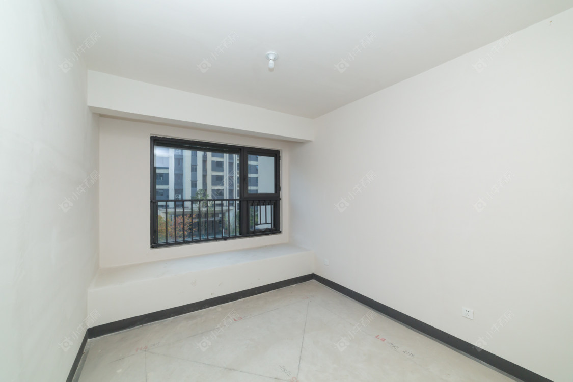 常州美的世茂云筑在售二手房源室内图_小牛看房