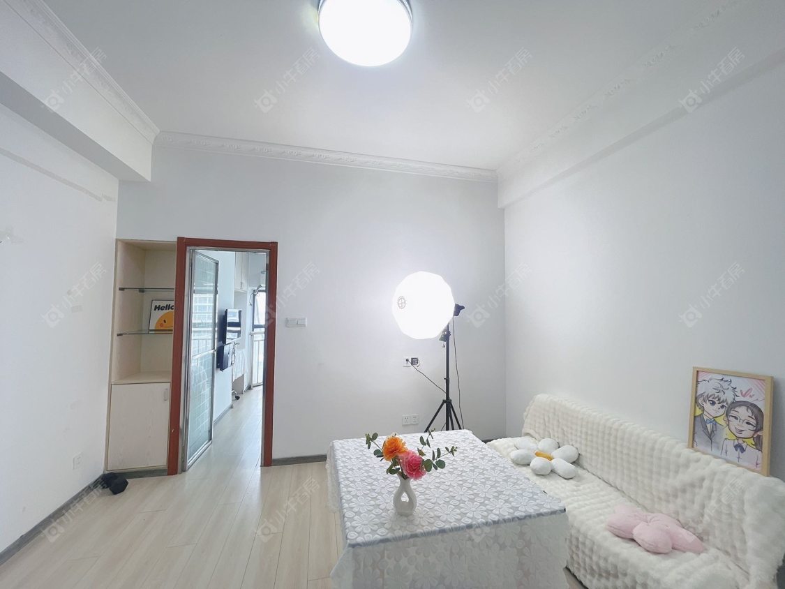 常州亚泰财富中心在租房源室内图_小牛看房