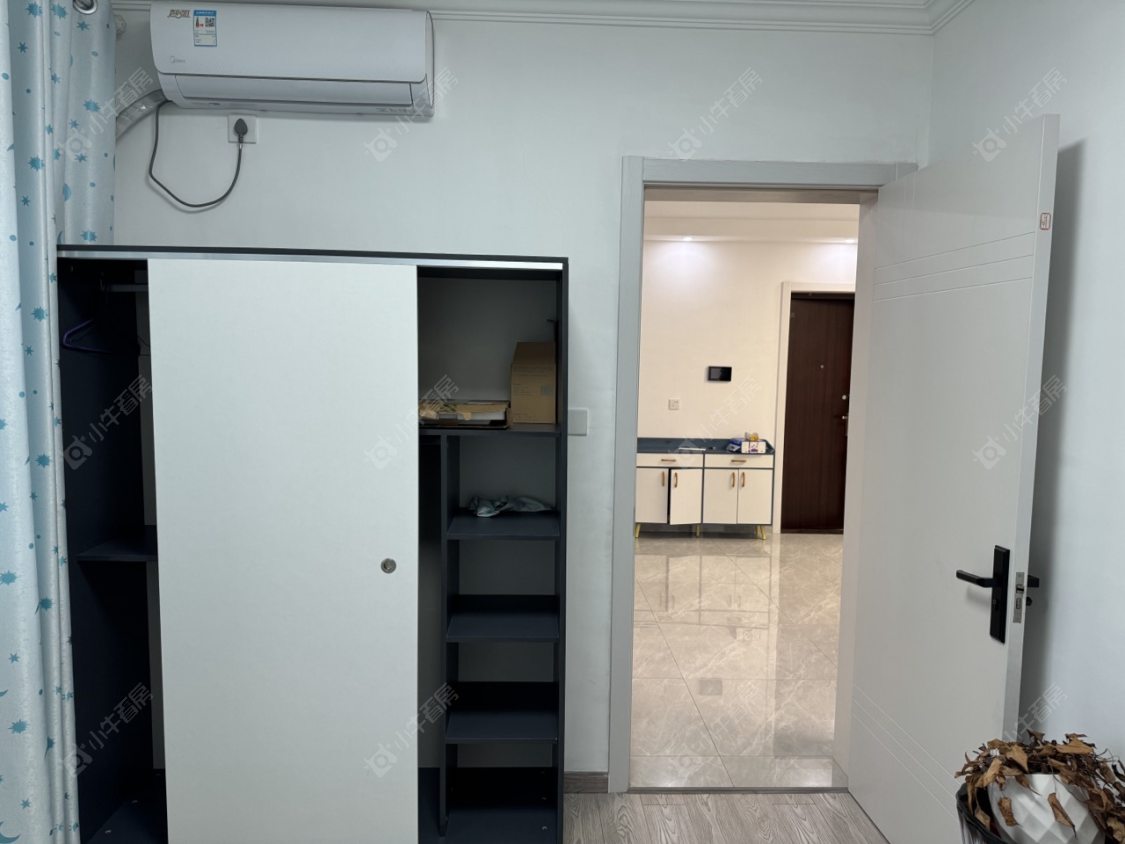 常州世茂香槟湖五期在租房源室内图_小牛看房