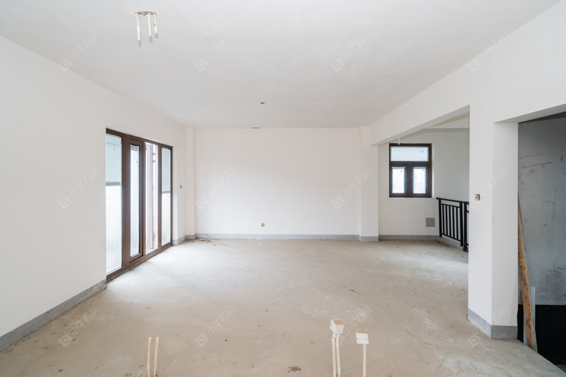 高成天鹅湖别墅区房源室内图 常州高成天鹅湖别墅区在售二手房源室内图_小牛看房