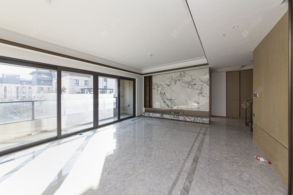 常州春秋金茂府在售二手房源室内图_小牛看房