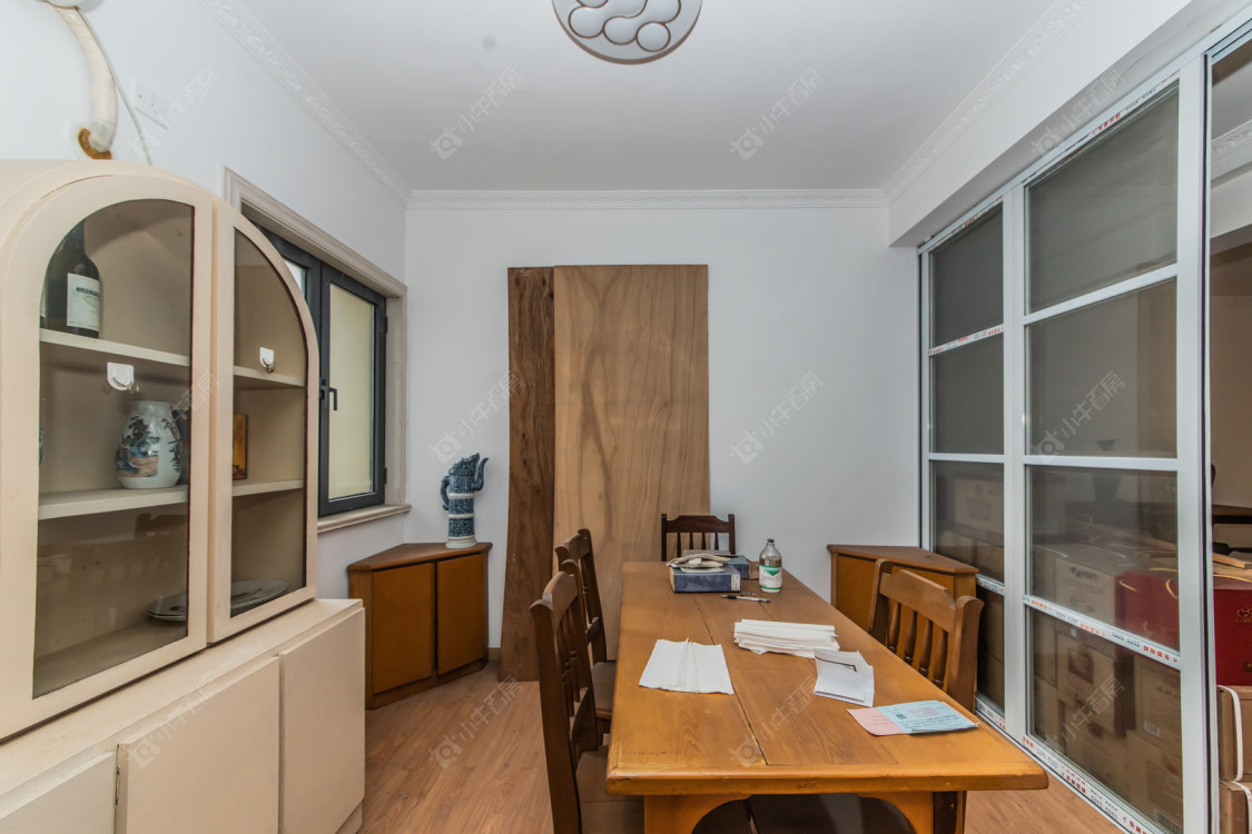 常州世茂香槟湖二期在售二手房源室内图_小牛看房