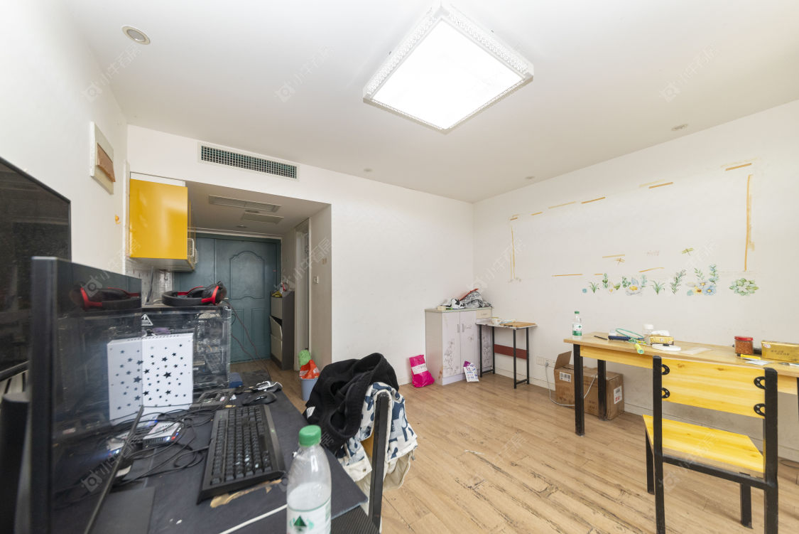 常州亚泰财富中心在售二手房源室内图_小牛看房