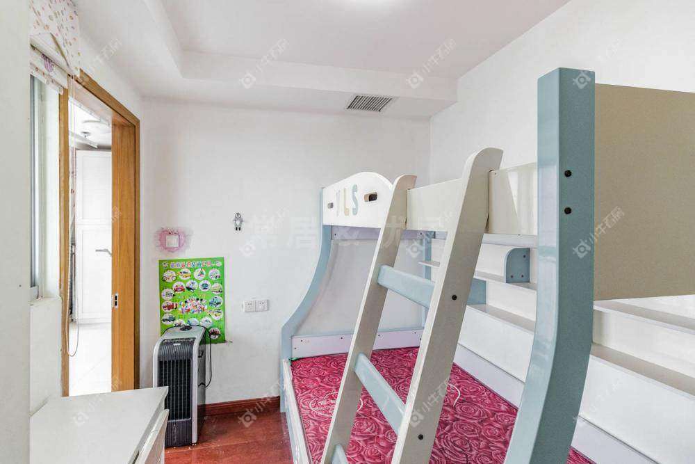 常州亚泰财富中心在租房源室内图_小牛看房