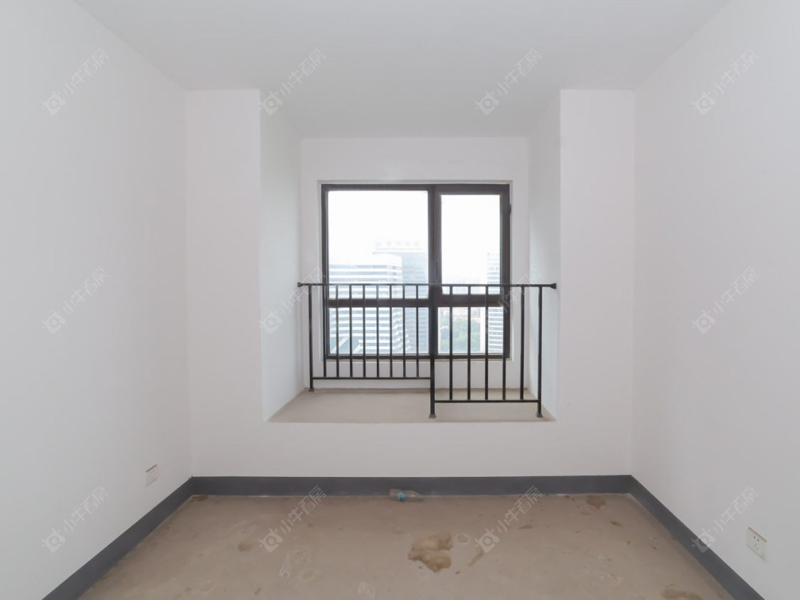 常州世茂香槟湖四期在售二手房源室内图_小牛看房