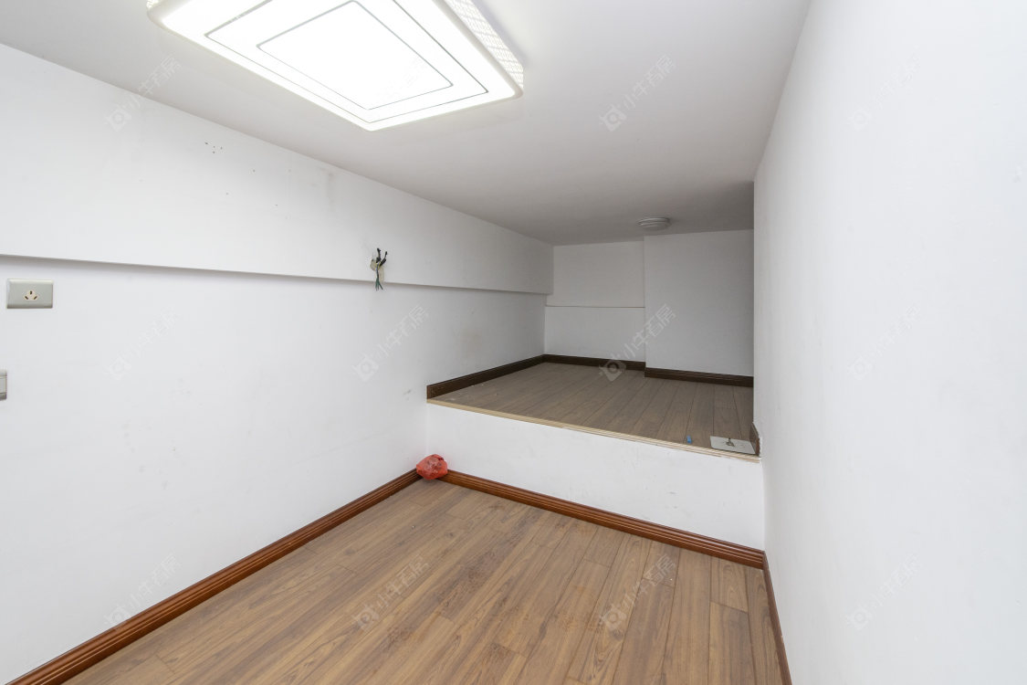 常州吾悦广场金苹果公寓在售二手房源室内图_小牛看房