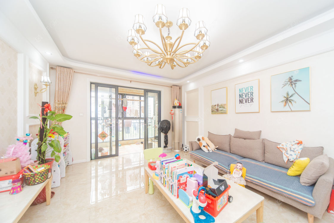 常州世茂香槟湖二期在售二手房源室内图_小牛看房