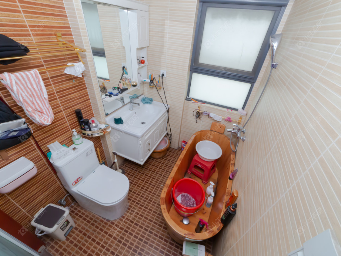 常州世茂香槟湖二期在售二手房源室内图_小牛看房