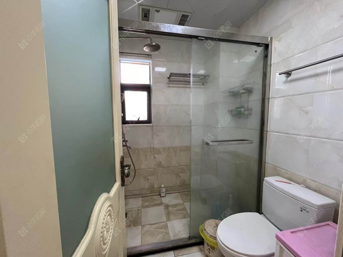 常州世茂香槟湖二期在租房源室内图_小牛看房