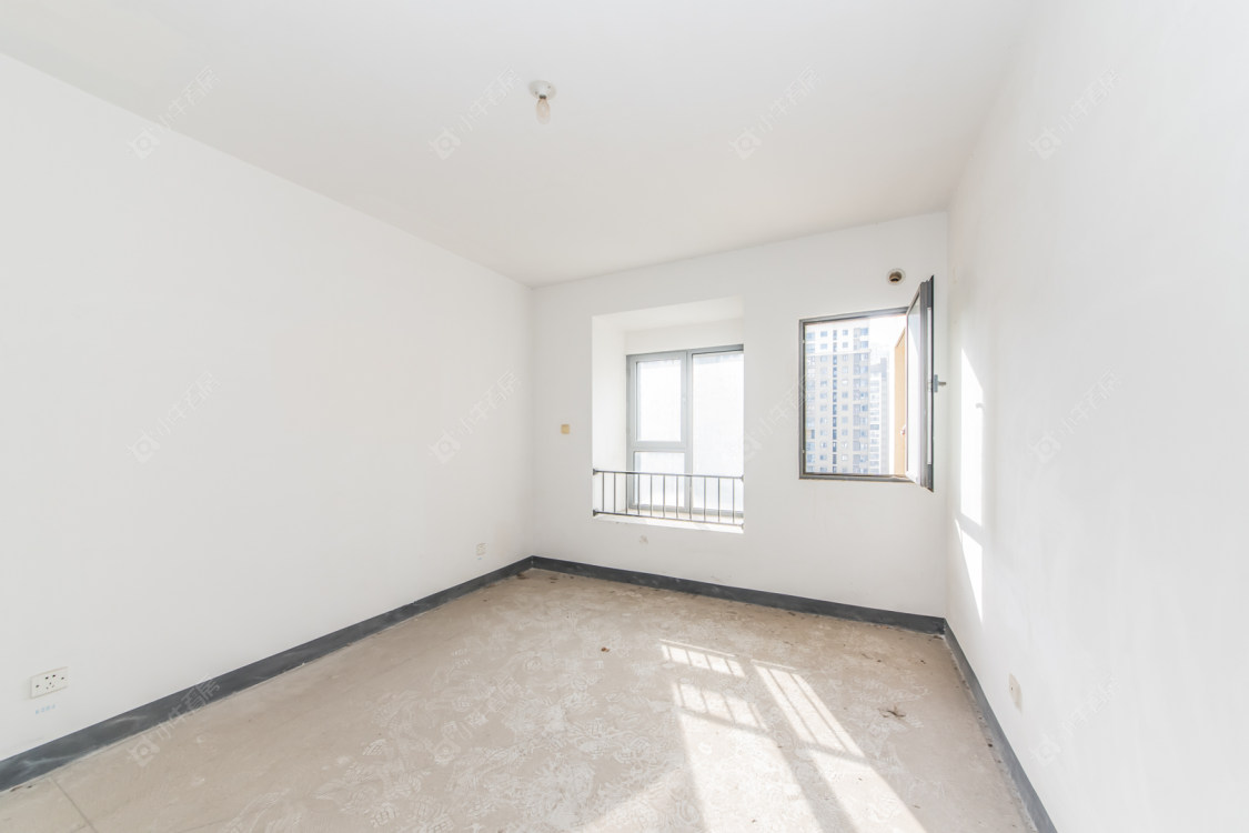 常州世茂香槟湖二期在售二手房源室内图_小牛看房