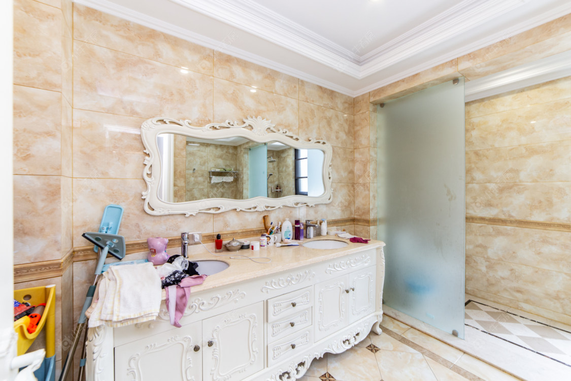 常州九龙仓凤凰湖墅在售二手房源小区图_小牛看房