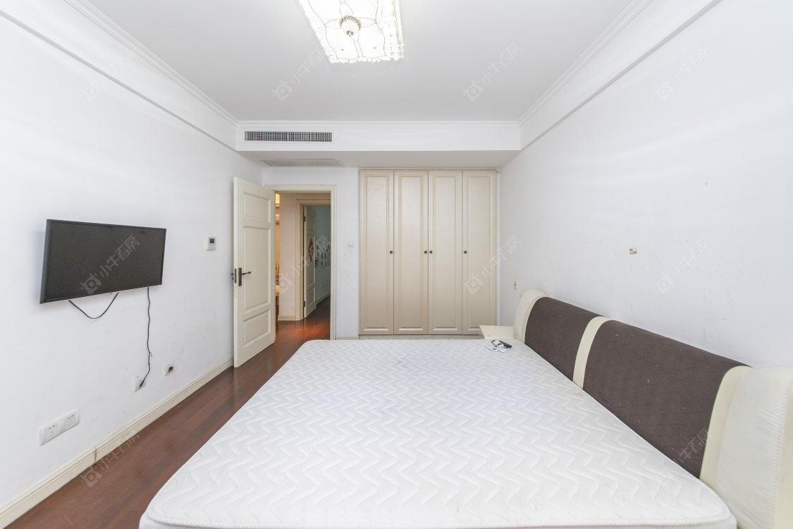 常州绿地峰云汇在售二手房源室内图_小牛看房