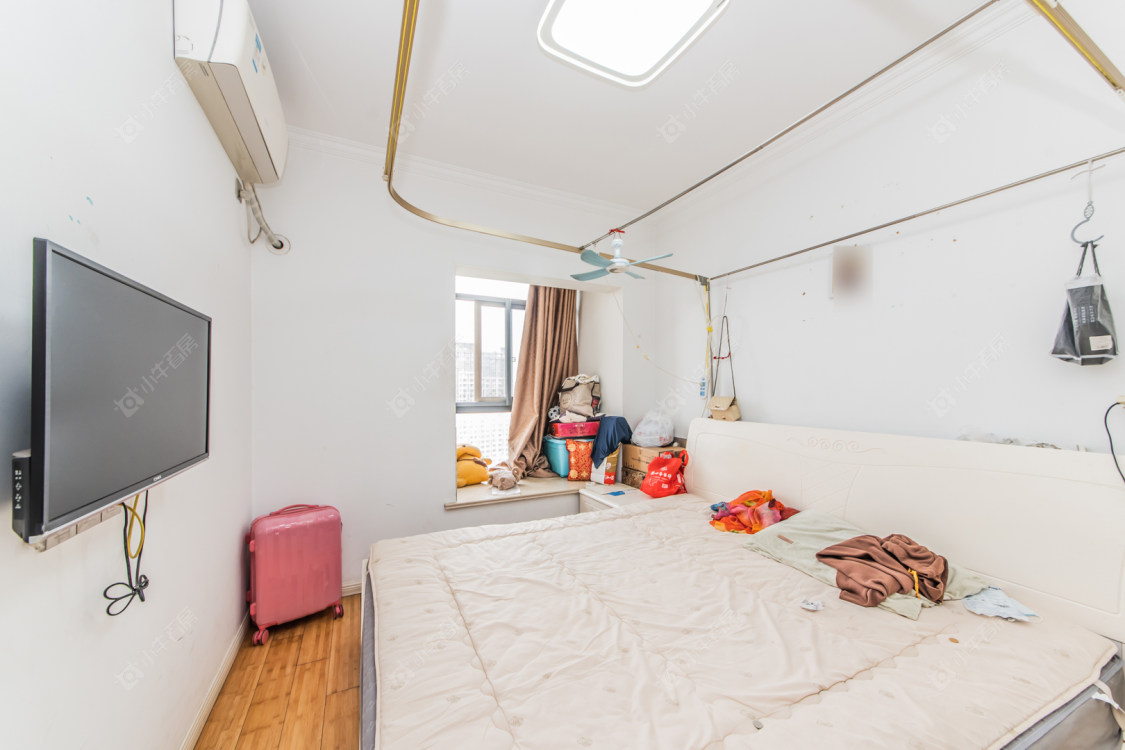 常州世茂香槟湖二期在售二手房源室内图_小牛看房