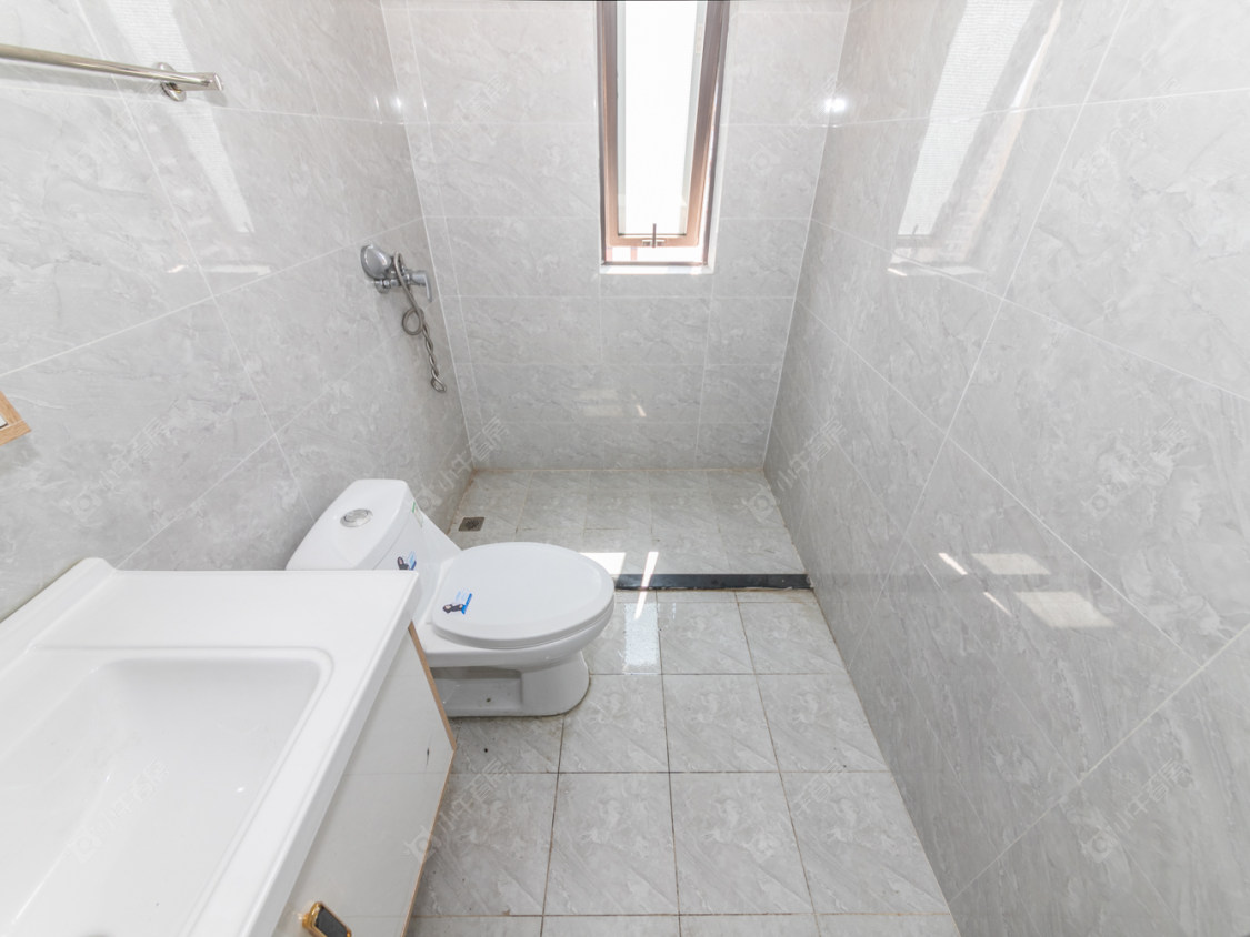 常州三江公园在售二手房源室内图_小牛看房