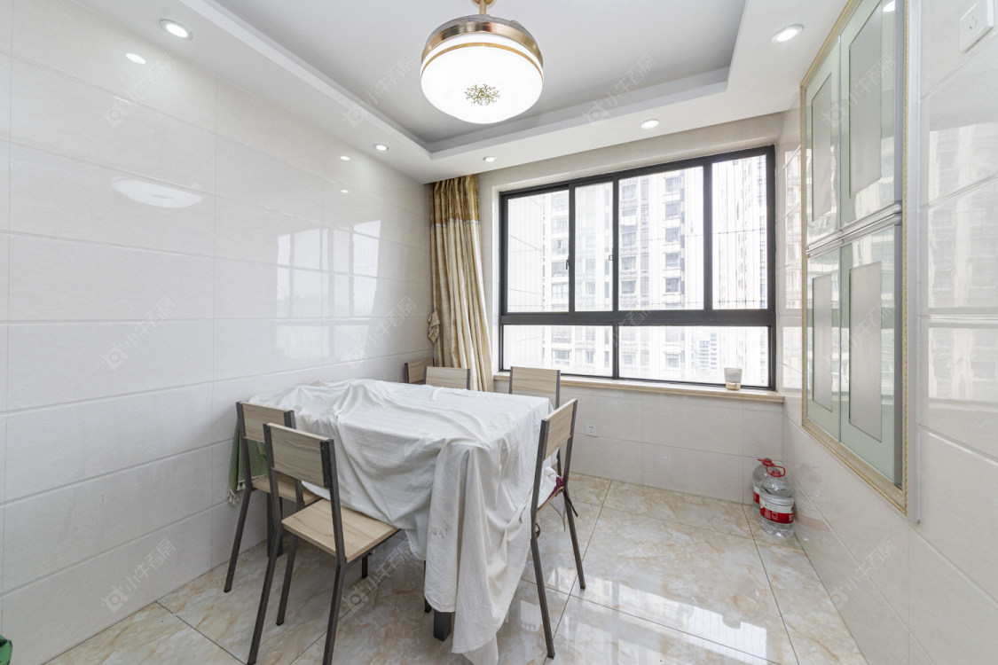 常州绿地峰云汇在售二手房源室内图_小牛看房