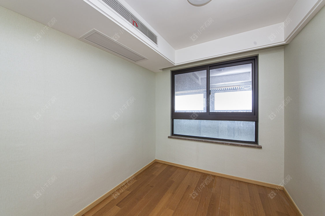 常州绿地香奈在售二手房源室内图_小牛看房