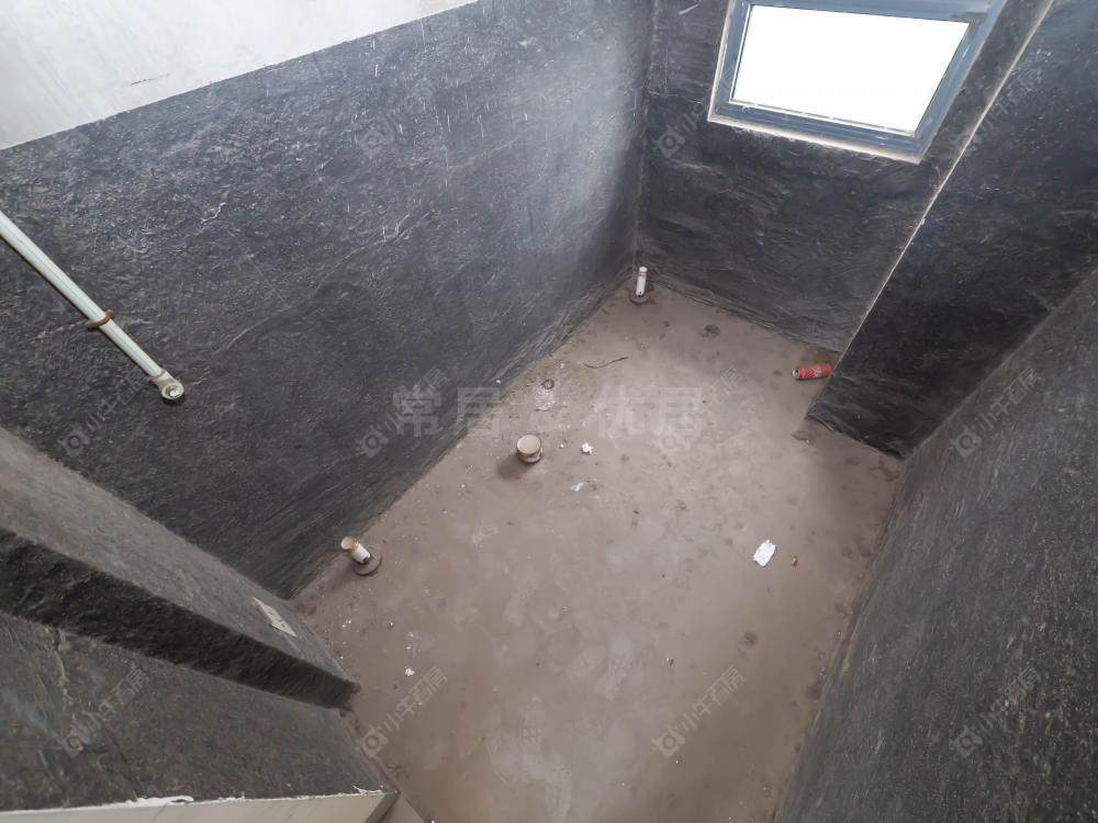 常州世茂香槟湖一期在售二手房源室内图_小牛看房