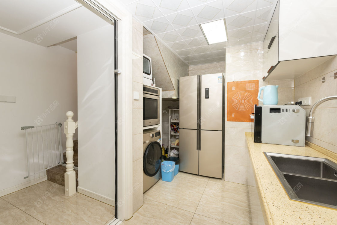 常州亚泰财富中心在售二手房源室内图_小牛看房