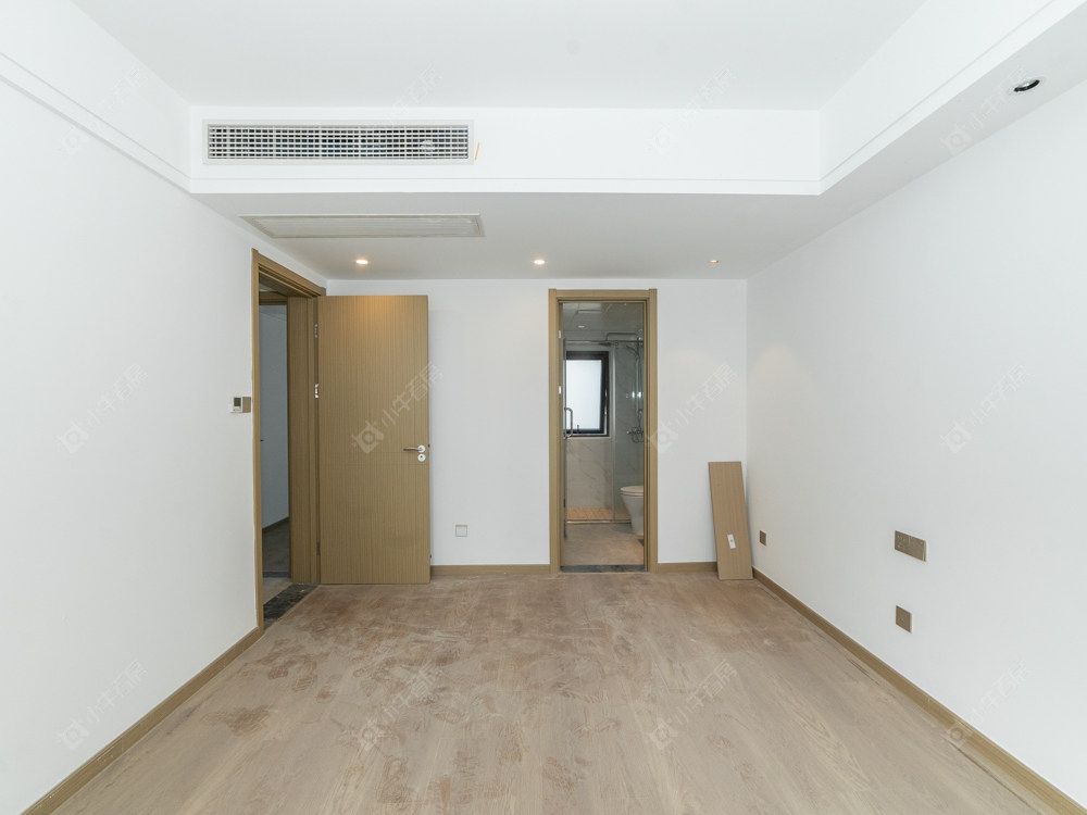 常州绿地香港名墩道在售二手房源室内图_小牛看房