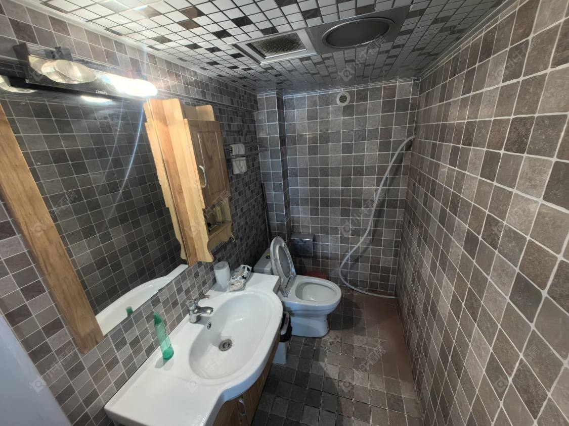 常州亚泰财富中心在租房源室内图_小牛看房