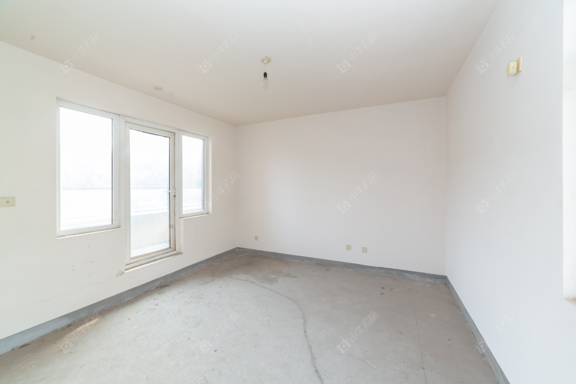 常州绿地世纪城别墅区在售二手房源室内图_小牛看房