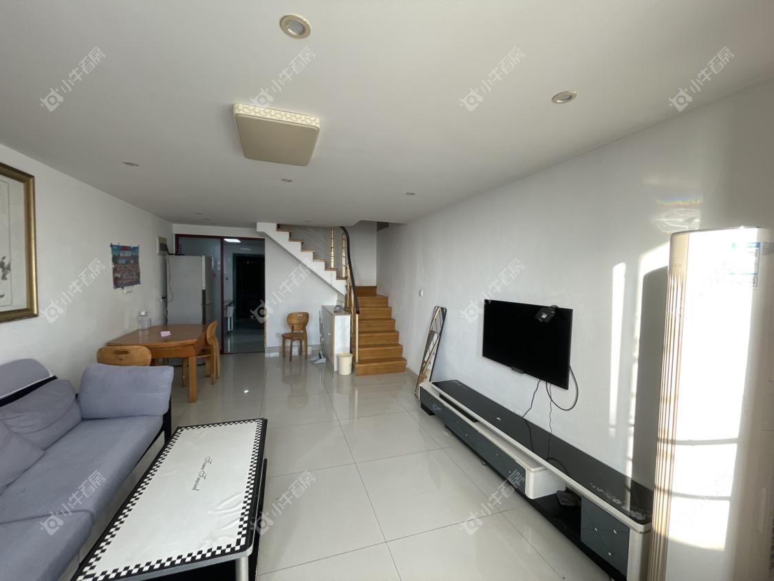 常州亚泰财富中心在租房源室内图_小牛看房