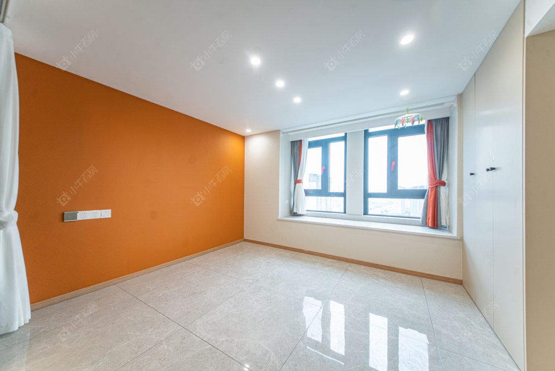 常州绿地峰荟在售二手房源室内图_小牛看房