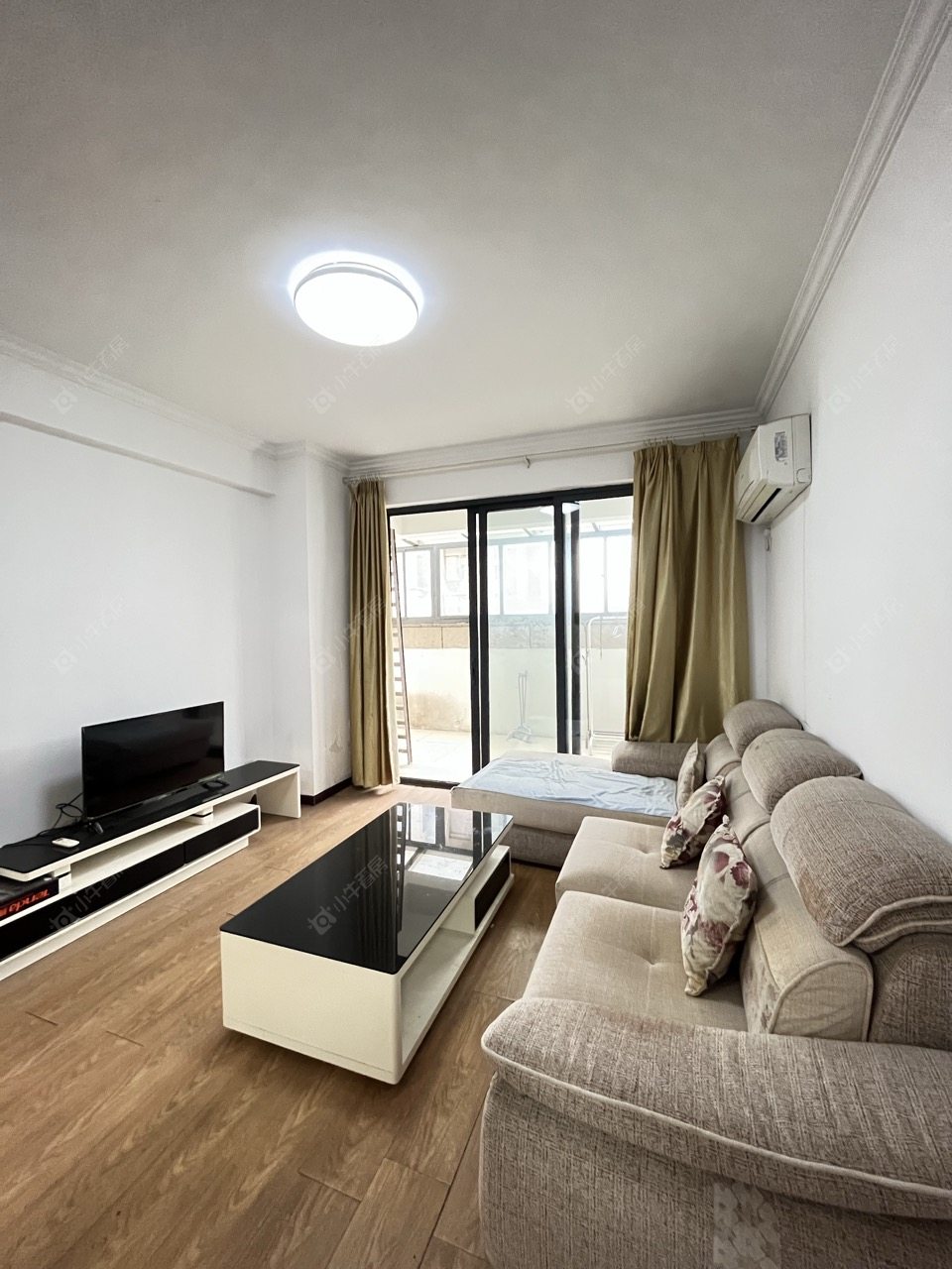 常州世茂香槟湖一期在租房源室内图_小牛看房