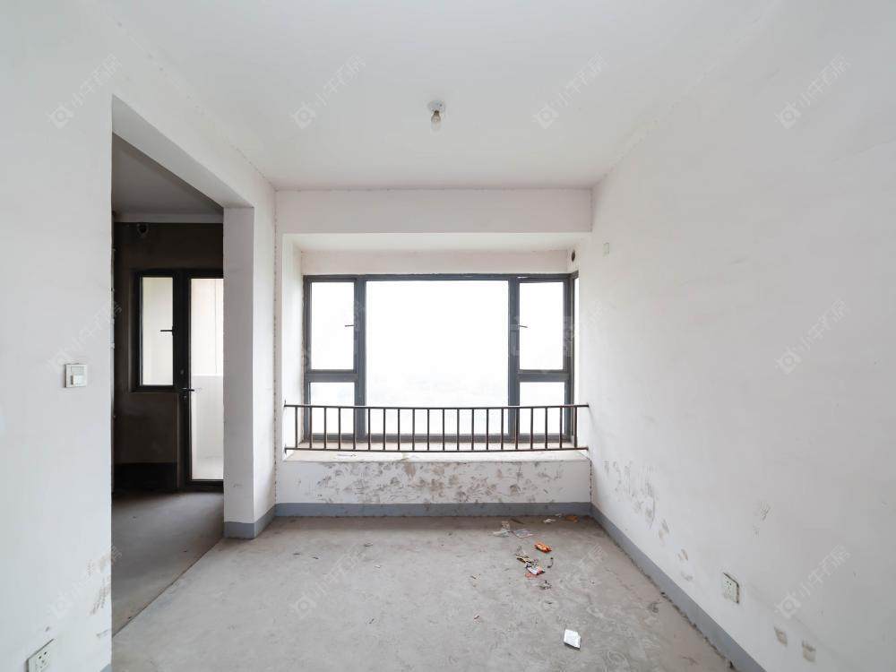 常州世茂香槟湖一期在售二手房源室内图_小牛看房