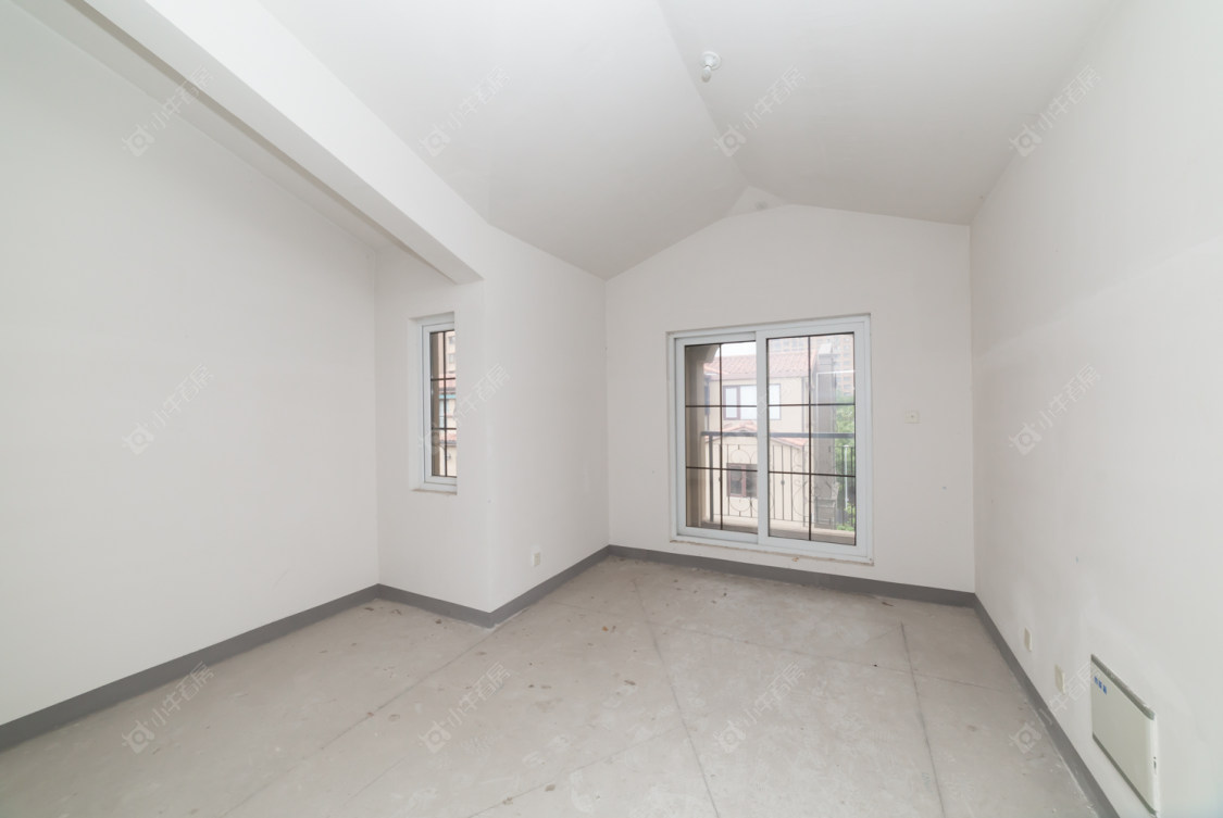 常州常发豪郡别墅区在售二手房源室内图_小牛看房