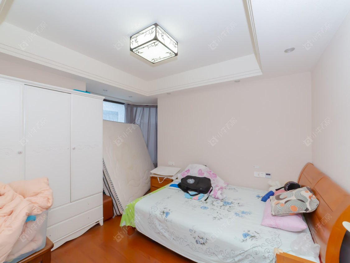 常州世茂香槟湖三期在售二手房源室内图_小牛看房