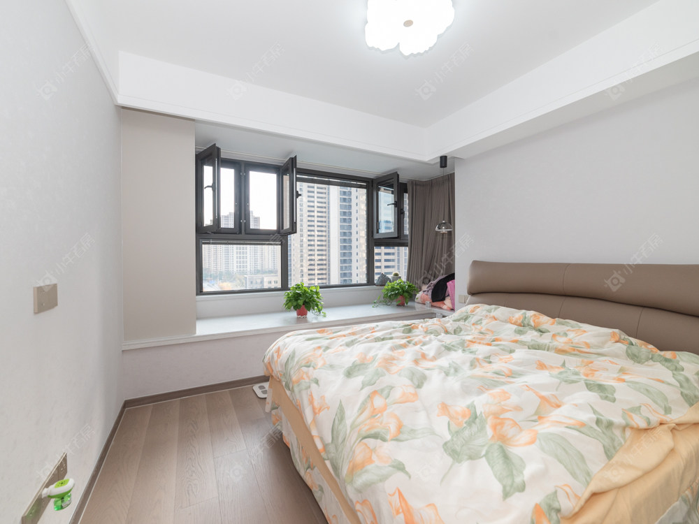 常州绿地香港名墩道在售二手房源室内图_小牛看房