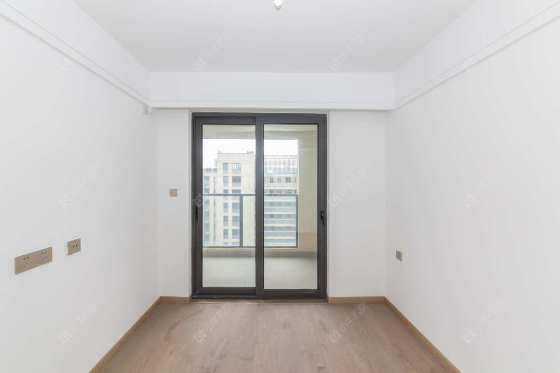 常州绿地香港名墩道在售二手房源室内图_小牛看房