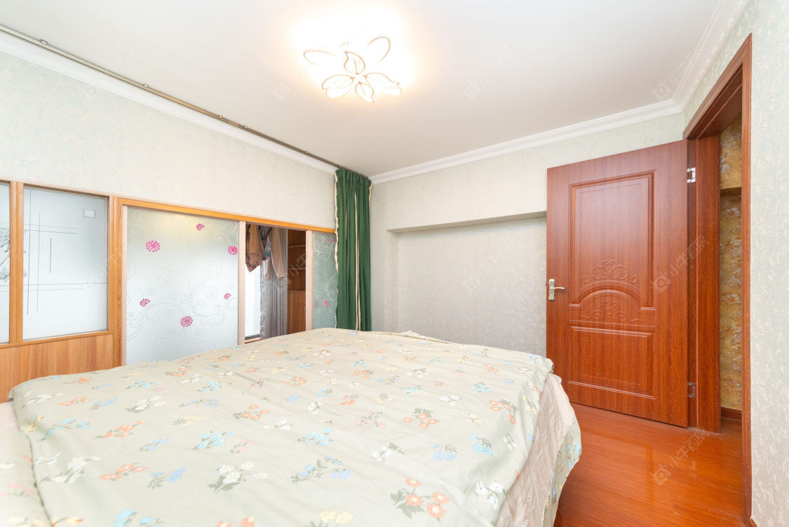 常州亚泰财富中心在售二手房源室内图_小牛看房