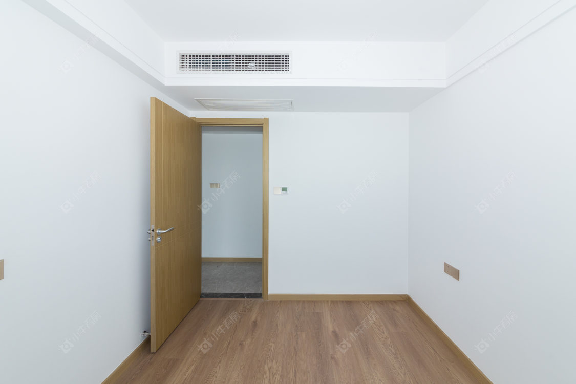 常州绿地香港名墩道在售二手房源室内图_小牛看房