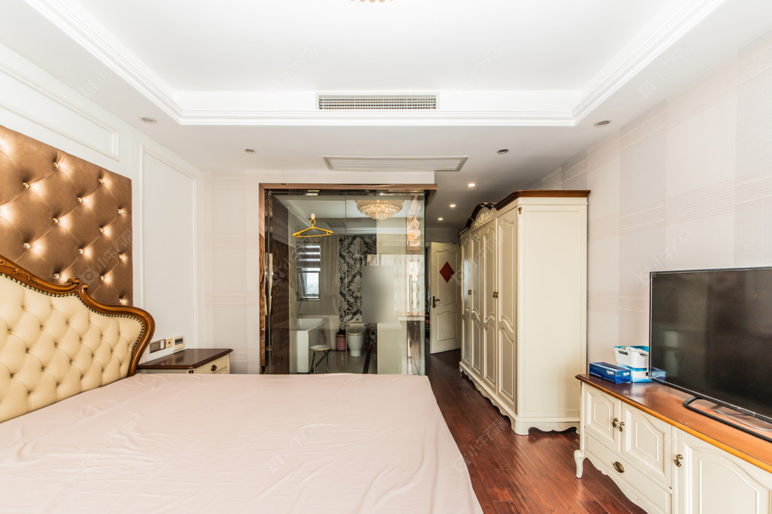 常州世茂香槟湖二期在售二手房源室内图_小牛看房