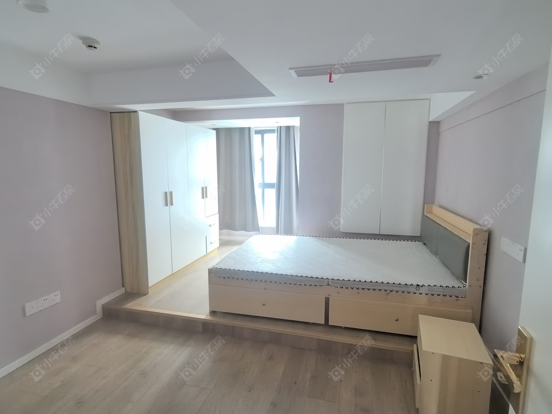 常州揽月湖畔商务广场在租房源室内图_小牛看房