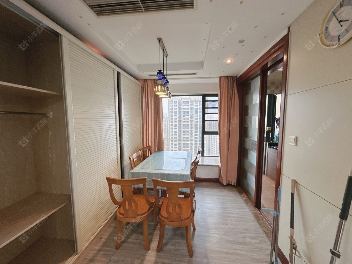 常州世茂香槟湖一期在租房源室内图_小牛看房