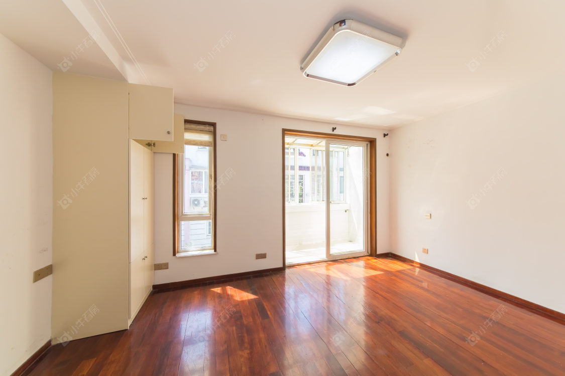 常州高成莱茵别墅区在售二手房源室内图_小牛看房