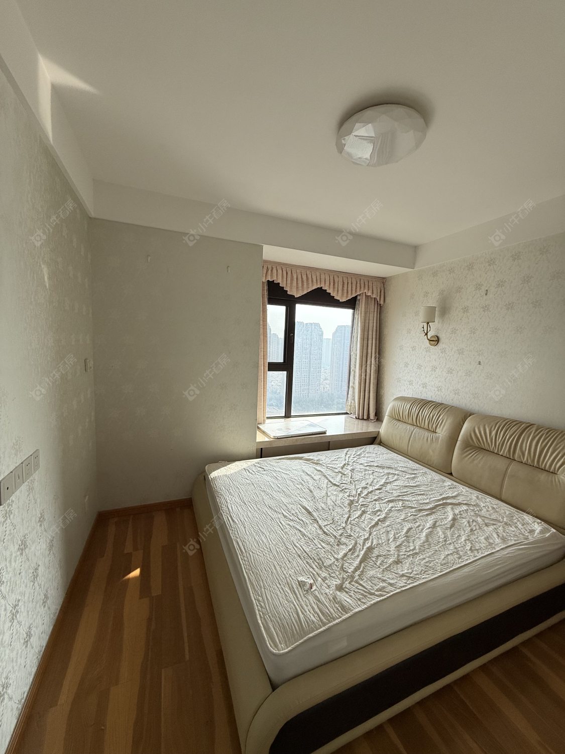 常州世茂香槟湖三期在租房源室内图_小牛看房