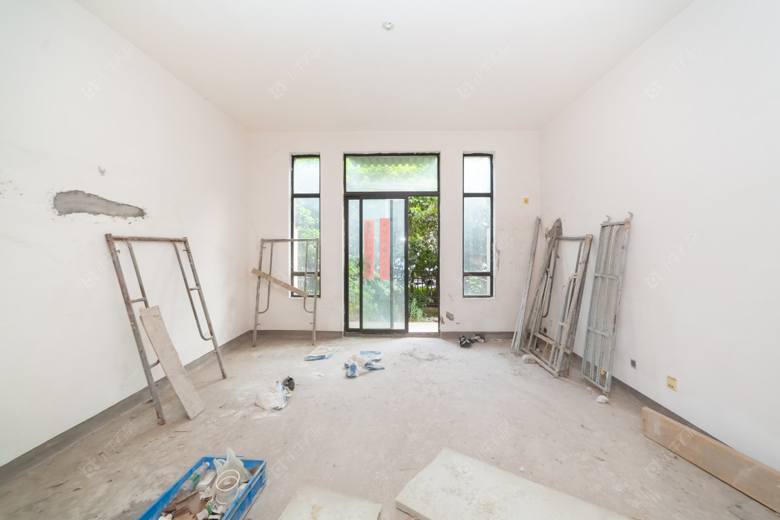 常州绿地世纪城别墅区5室2厅3卫在售二手房房源图片