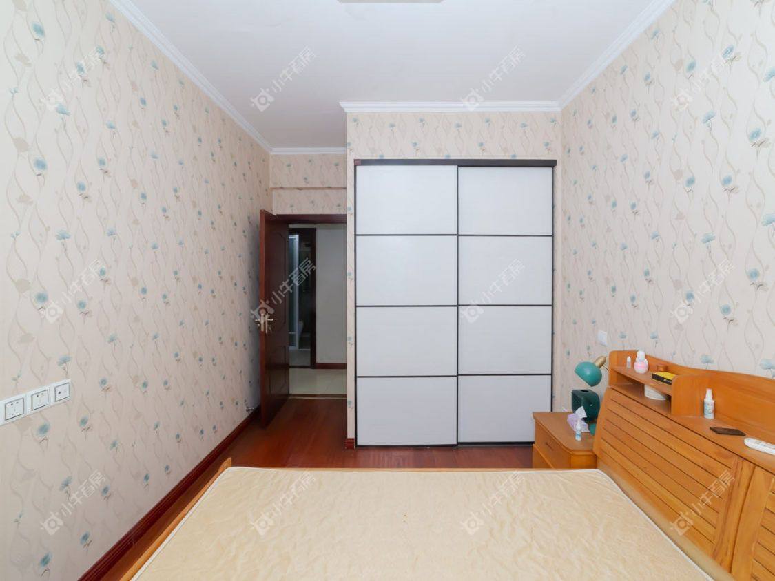 常州世茂香槟湖二期在租房源室内图_小牛看房