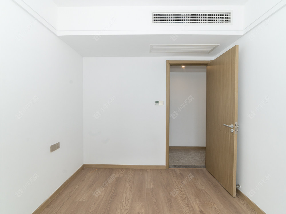 常州绿地香港名墩道在售二手房房源室内图_小牛看房