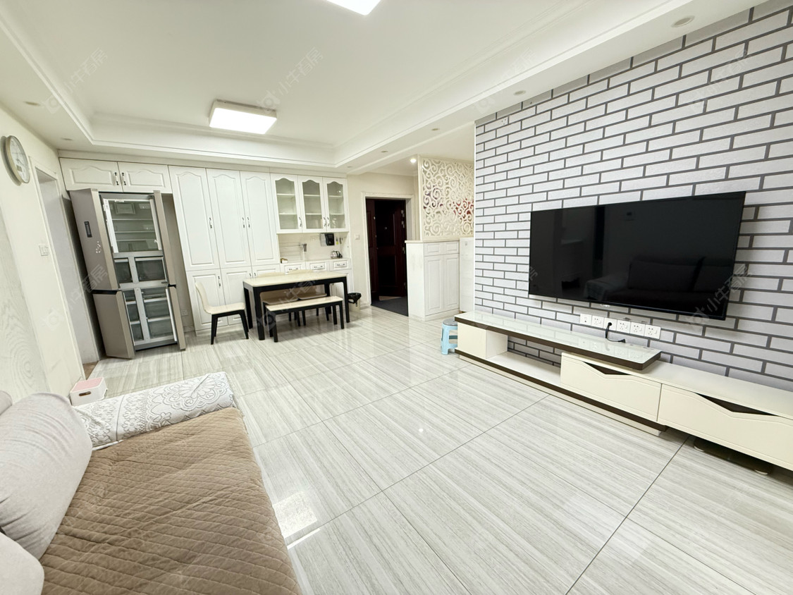 常州世茂香槟湖三期在租房源室内图_小牛看房