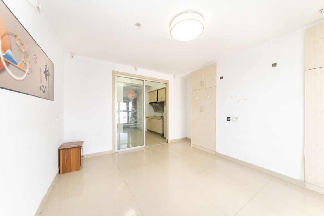 常州亚泰财富中心在售二手房源室内图_小牛看房