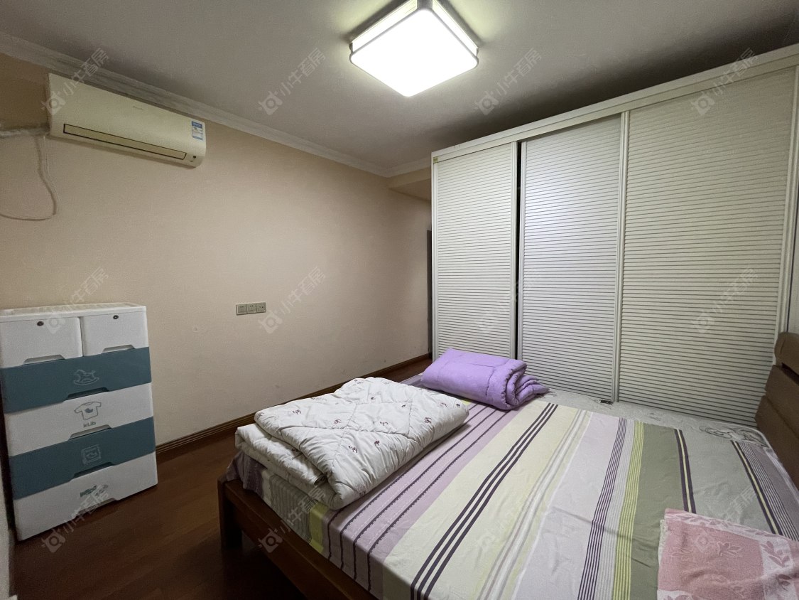 常州世茂香槟湖二期在租房源室内图_小牛看房