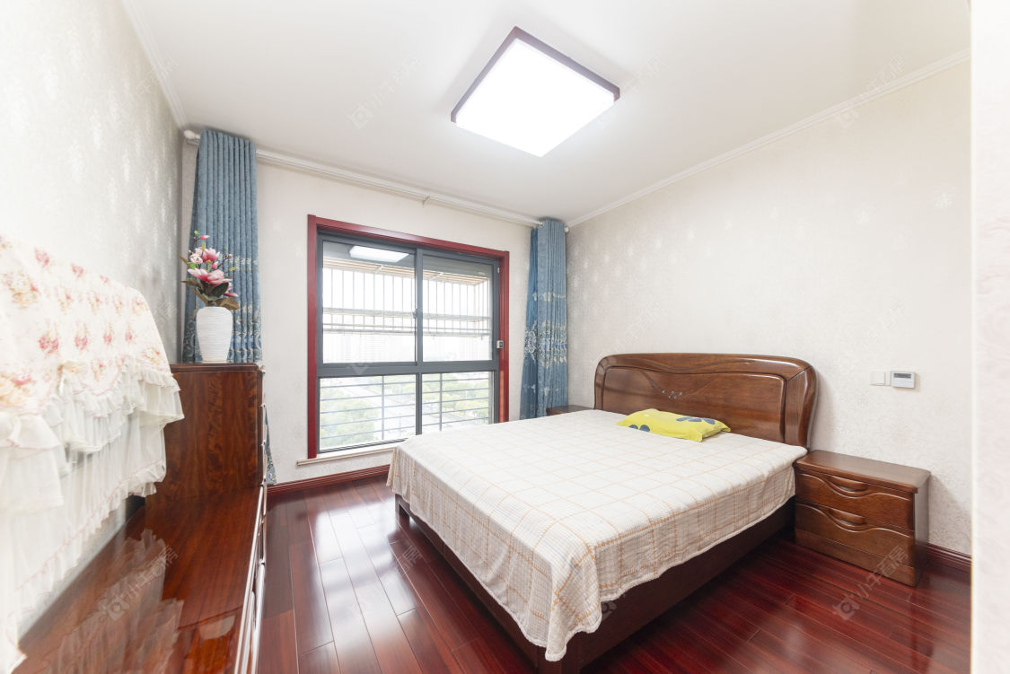 常州莱蒙城铂晶在售二手房源室内图_小牛看房