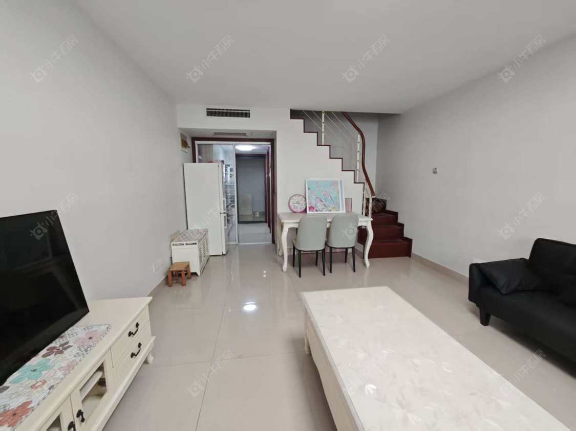 常州亚泰财富中心在租房源室内图_小牛看房