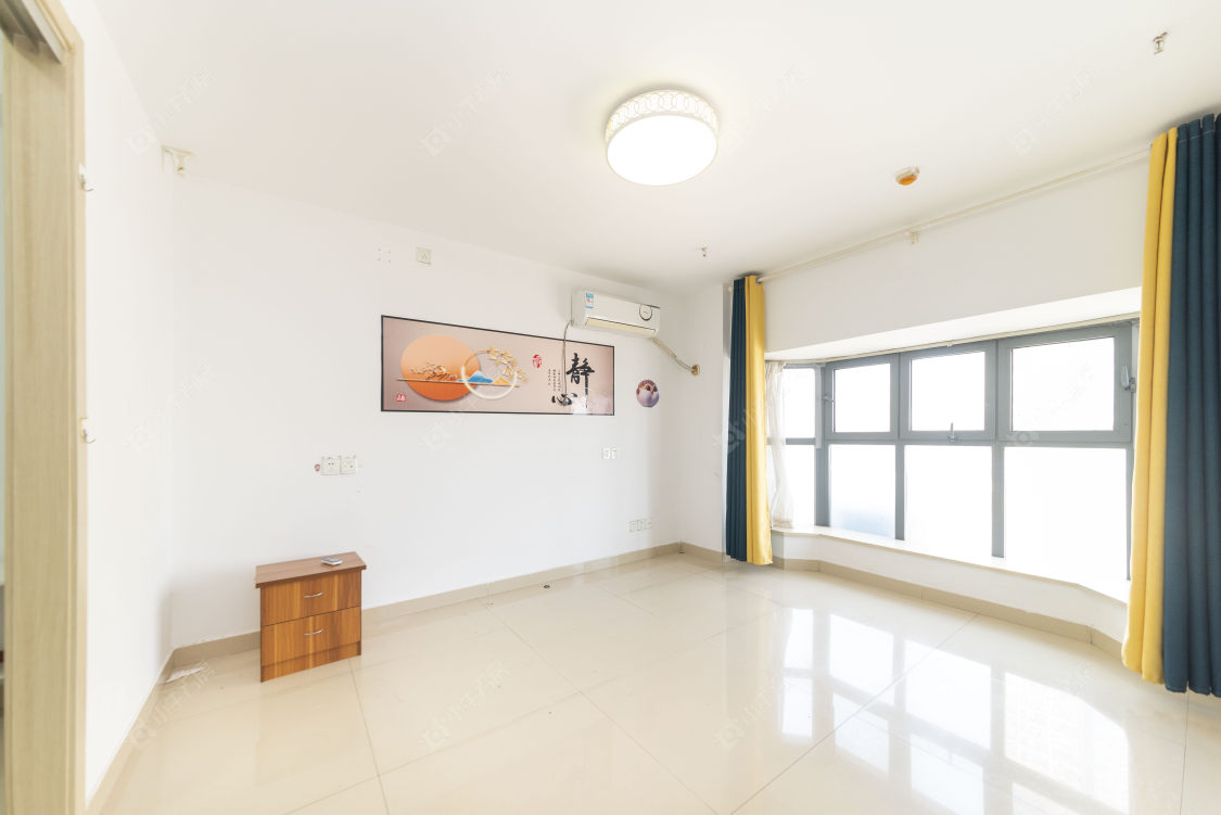 常州亚泰财富中心在售二手房源室内图_小牛看房